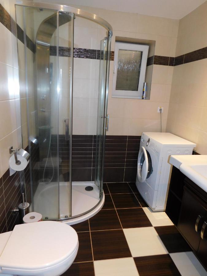 Apartmanovy Penzion Бойниці Екстер'єр фото