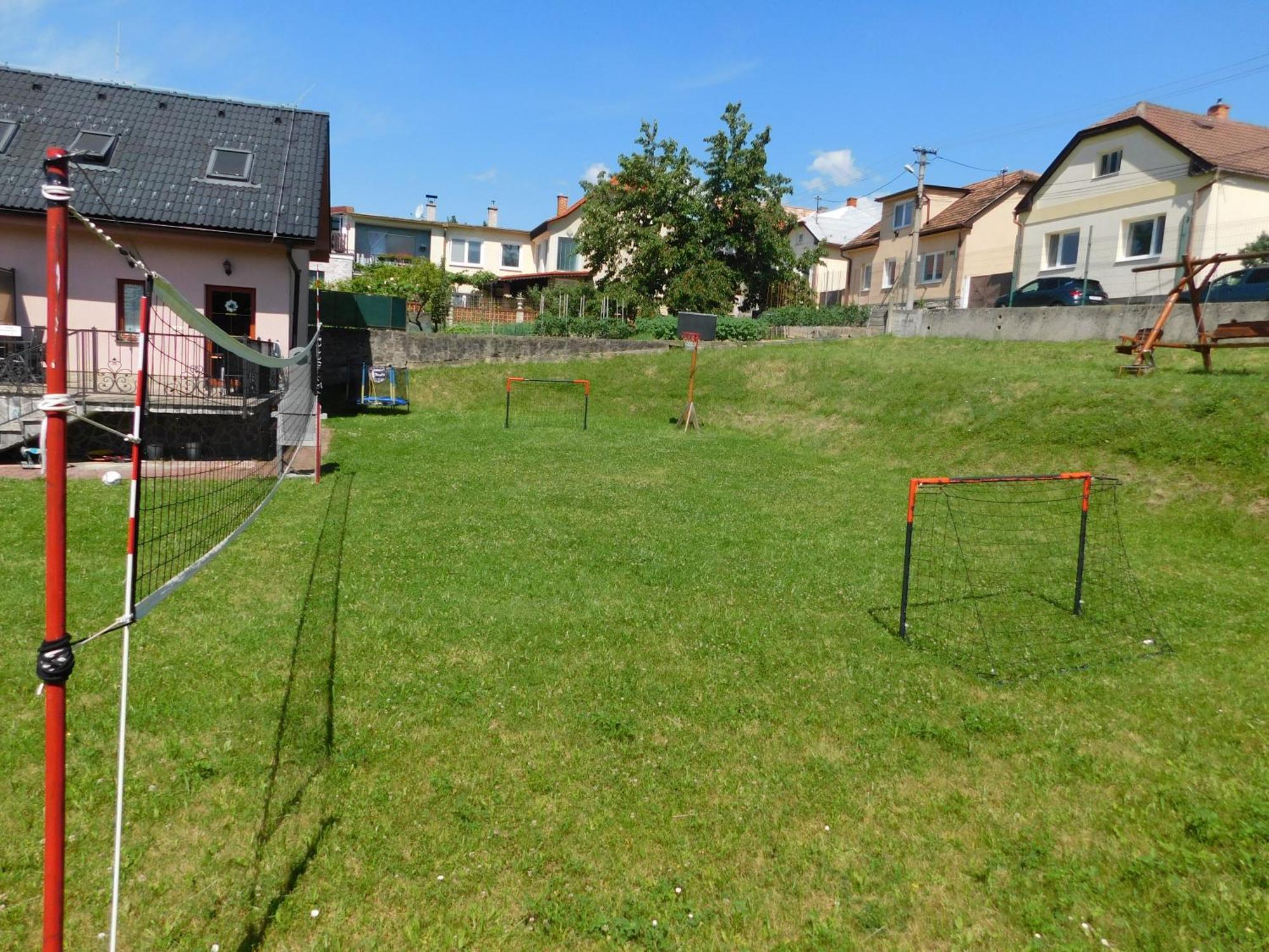 Apartmanovy Penzion Бойниці Екстер'єр фото