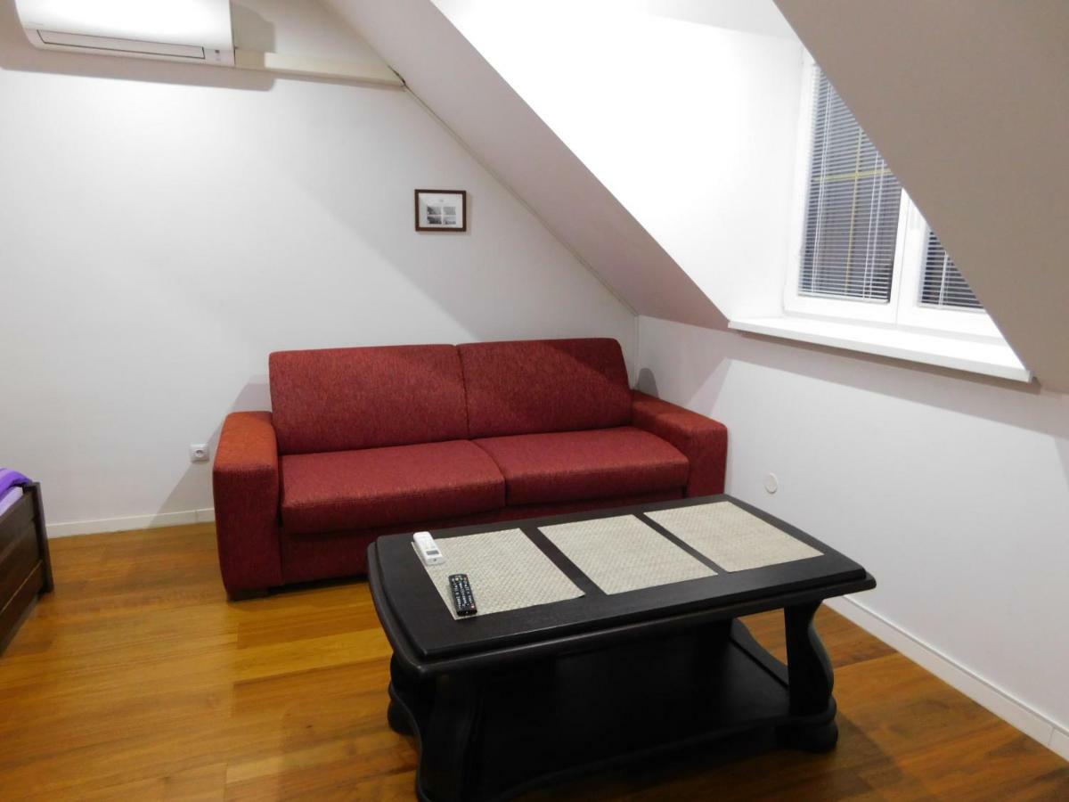 Apartmanovy Penzion Бойниці Екстер'єр фото