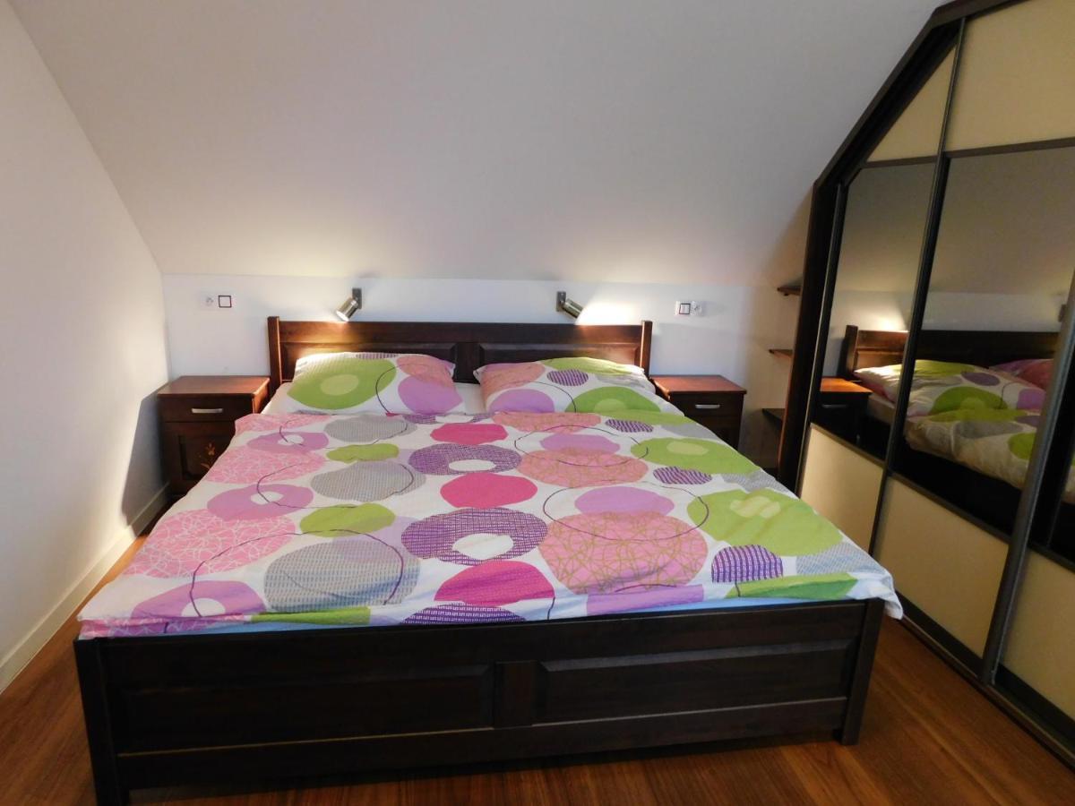 Apartmanovy Penzion Бойниці Екстер'єр фото
